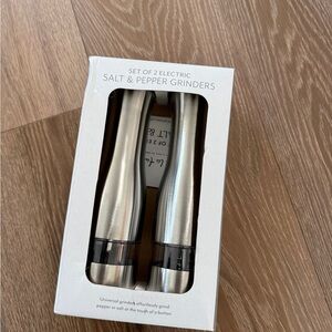 Electric Salt & Pepper Grinders Set
